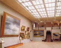 Выствочный зал галереи Айвазовского
